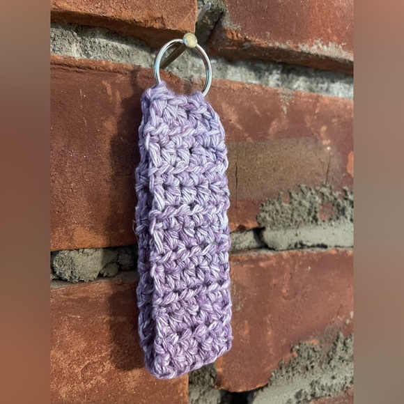 Crocheted wristlet keychain - Picture 1 of 2